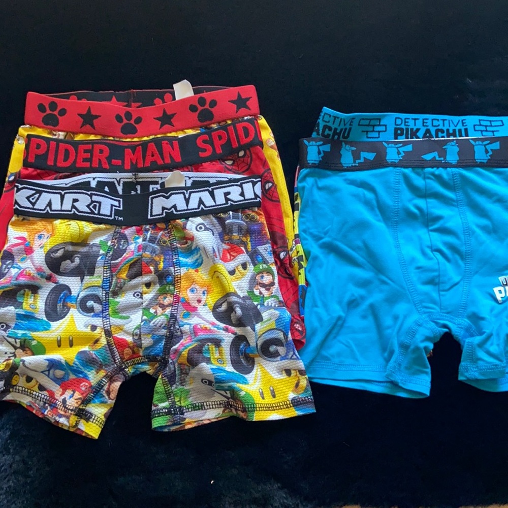 Boys Underoos size 6 #v01